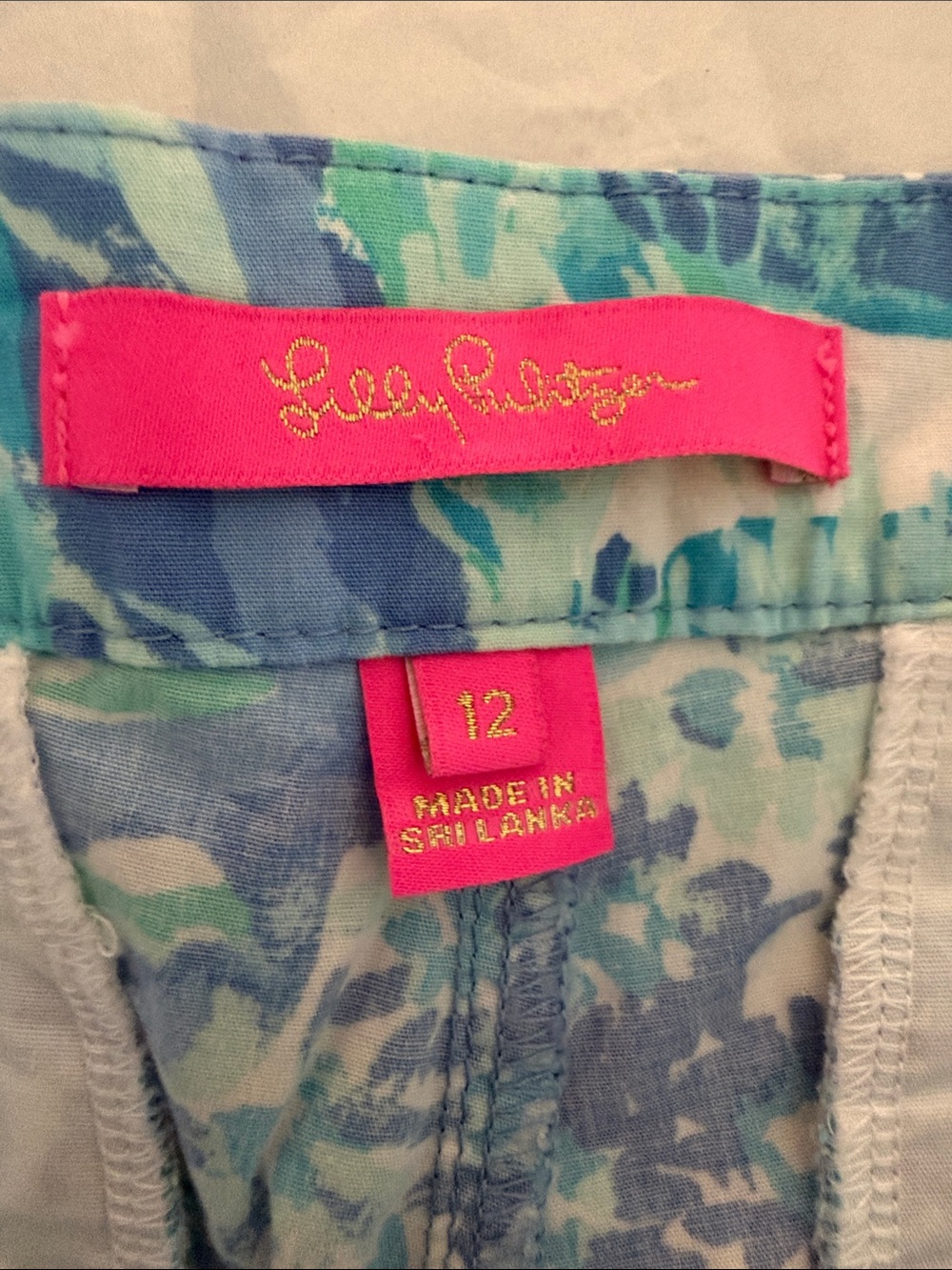 Lilly Pulitzer Buttercup Stretch Shorts in Blue Haven Hey Hey Soleil - Picture 2 of 4